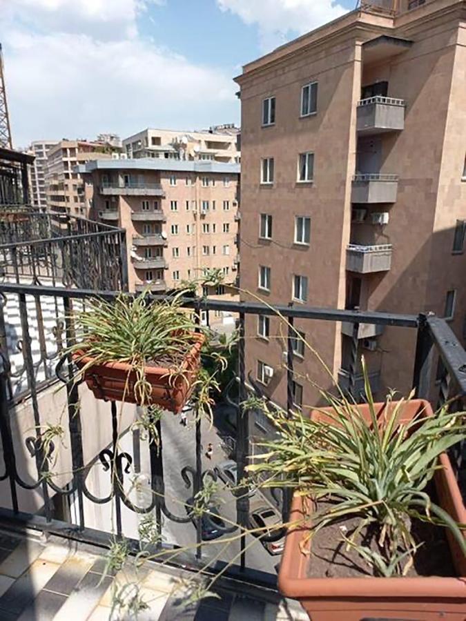 Loft Home In City Center 耶烈万 外观 照片